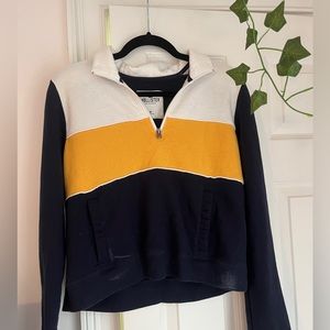 Hollister Sweatshirt